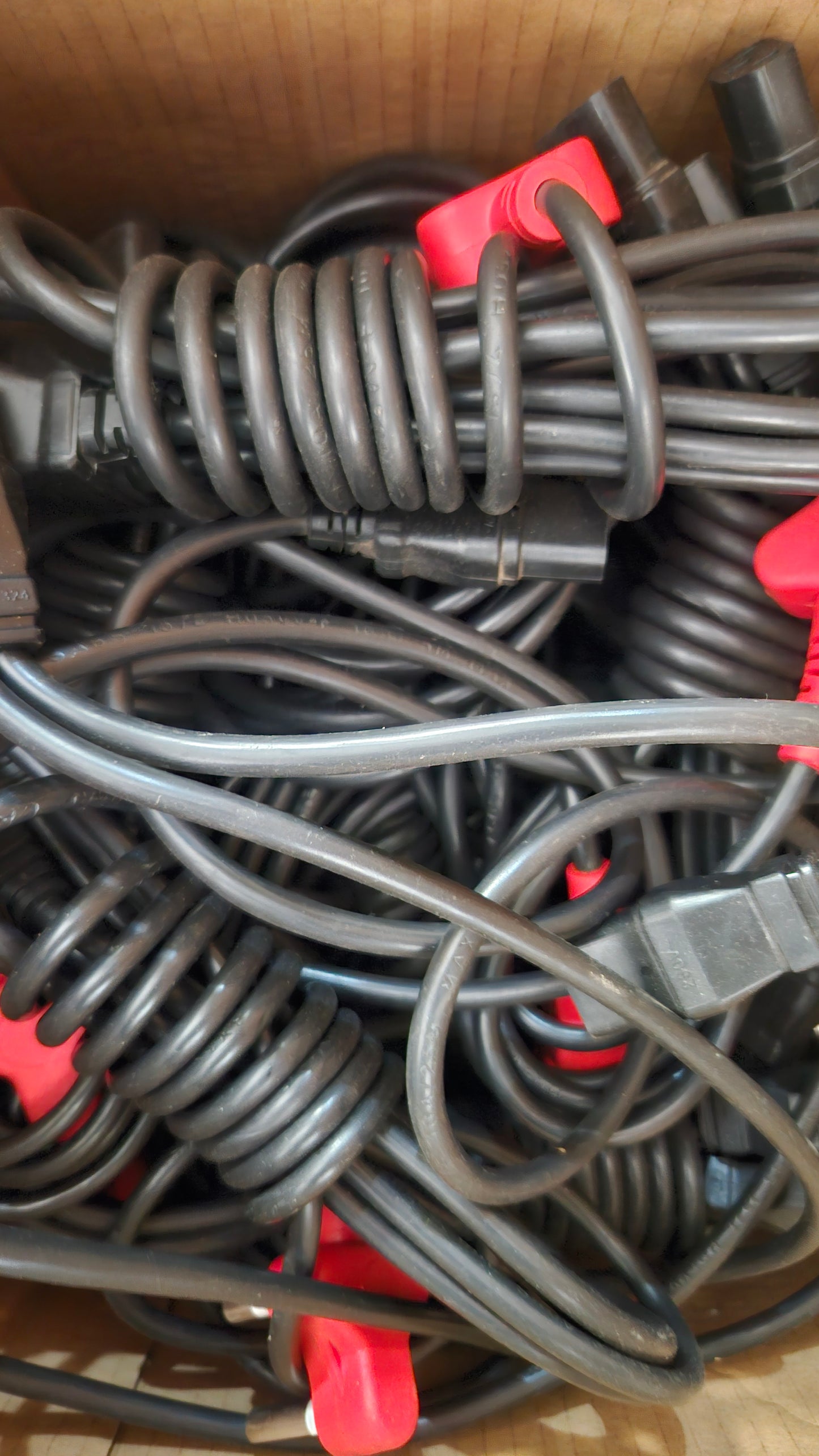 Dedicated 3 Way Power Plug (Used)