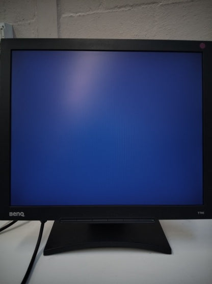 Pre-Owned 17 Inch LCD Monitor; VGA